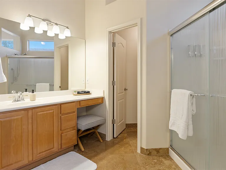 4577 E Buckhorn Trl — Photo 2
