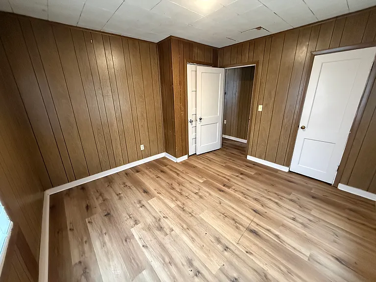 213 E Velma Ave — Photo 7