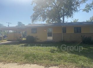 1815 SW 71st St, Topeka, KS 66619