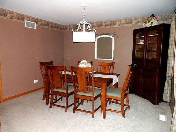 3rd image of 13346 Meadow Ln
