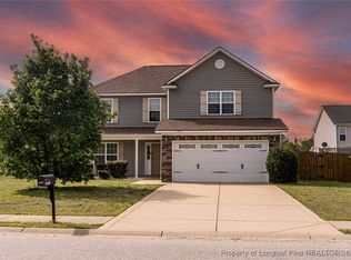 2107 Queen Elizabeth Ln, Hope Mills, NC 28348