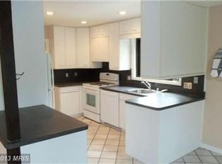 5402 Southport Ln, Fairfax, VA 22032