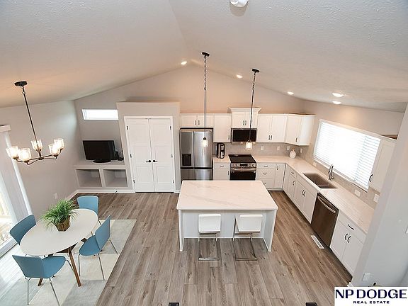 5th image of 8121 S 198th Ave