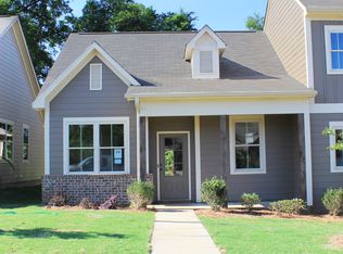 193 The Heights Dr #24, Calera, AL 35040