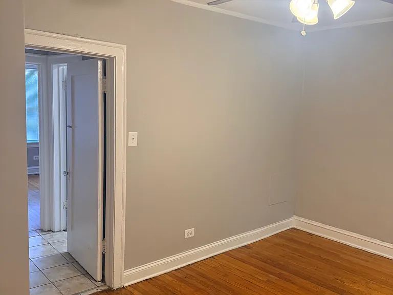 7737 S Yates Blvd — Photo 8