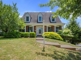 5830 Longview Cir, Bridgeville, PA 15017