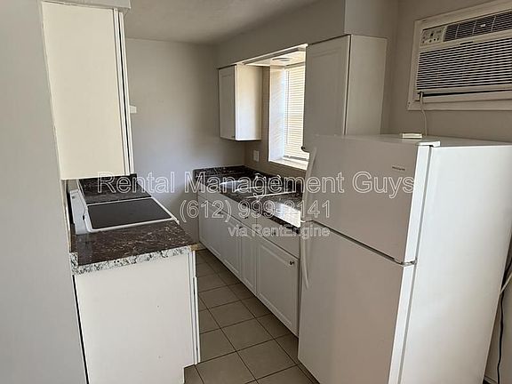 2nd image of 3400 10th Ave S APT 4