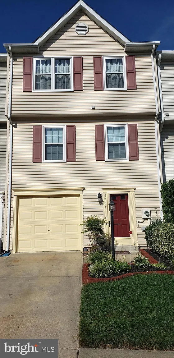 6753 Pauline Ct photo 1