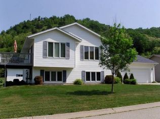 8650 E 8th St, Winona, MN 55987