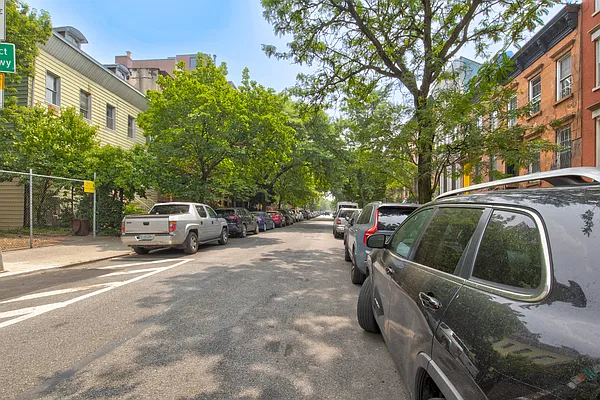 Rented by Avenues Real Estate | media 2