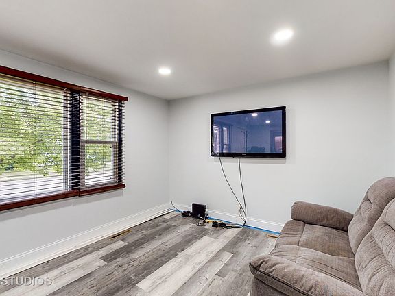 5th image of 508 Tyler Dr