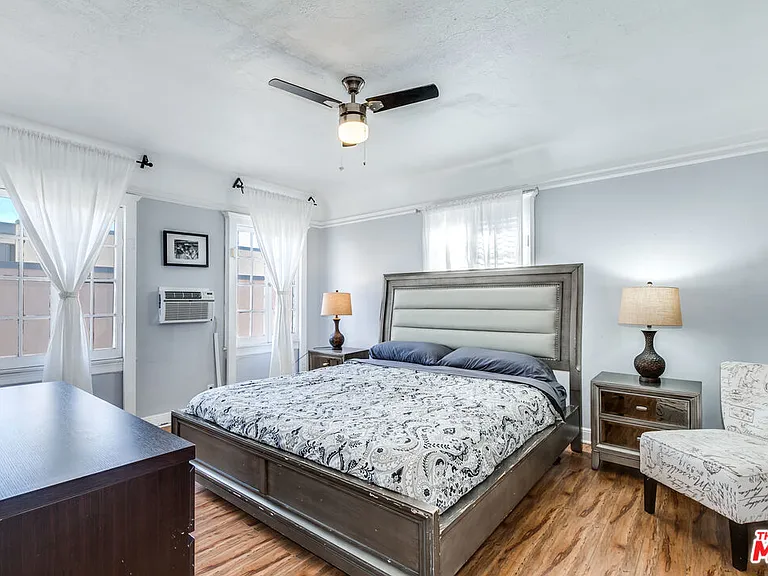 137 S Rexford Dr #1 — Photo 12