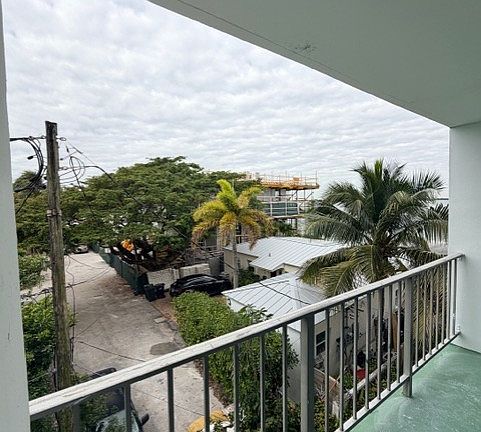 4th image of 36 Island Ave #34
