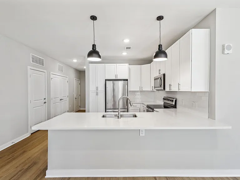 320 Voyager Way NW — Photo 6