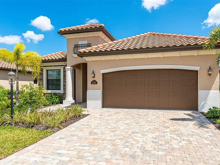 5907 Brandon Run — Photo 3
