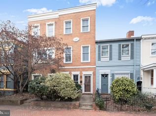 237 10th St SE, Washington, DC 20003