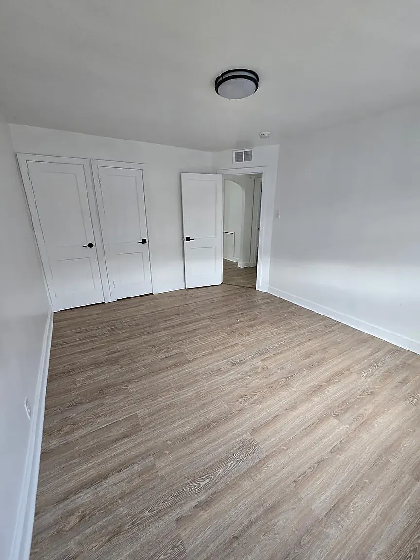 1 bed, 900 sqft, $1,295 — Photo 2