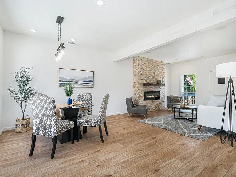 731 Beatrice St — Photo 11