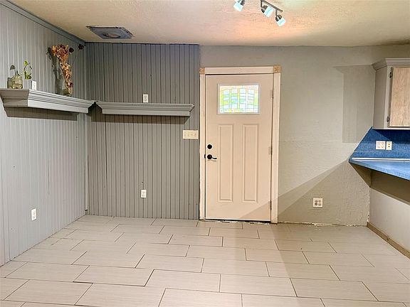 5th image of 35763 Leo Rd