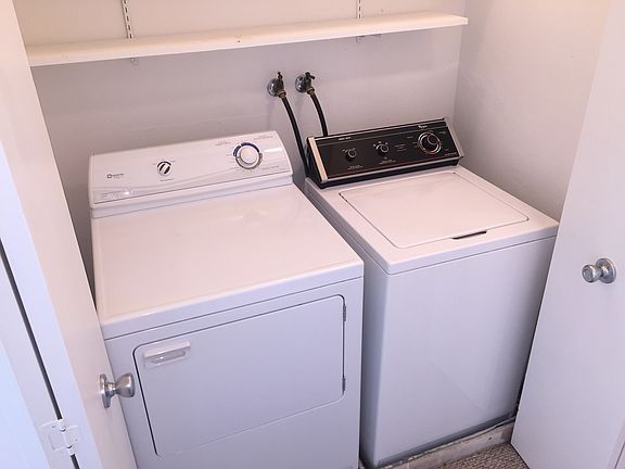 3rd image of 1280 Redwood Blvd APT A