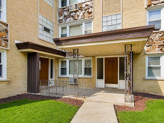 2nd image of 4857 W Byron St APT 103W