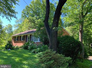 6617 Dearborn Dr, Falls Church, VA 22044