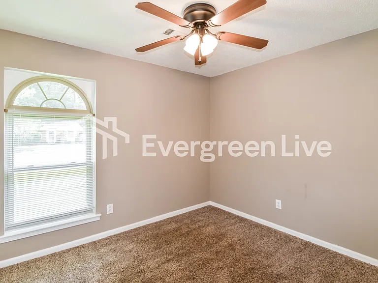 625 Durward Dr — Photo 11