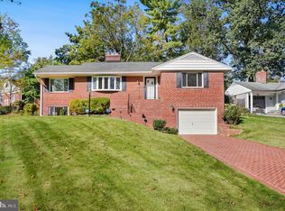 7110 Edgevale St, Chevy Chase, MD 20815