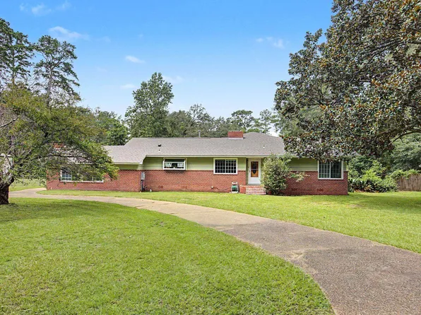 2207 Woodbine Dr, Tallahassee, FL 32309