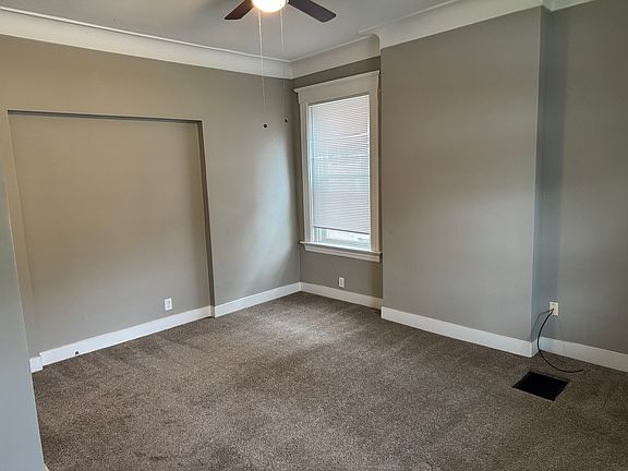 3rd image of 208 Hearne Ave APT 1