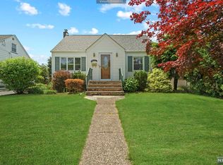 11-14 3rd St, Fair Lawn, NJ 07410