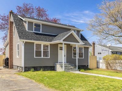 16 Platt Ave, West Babylon, NY, 11704