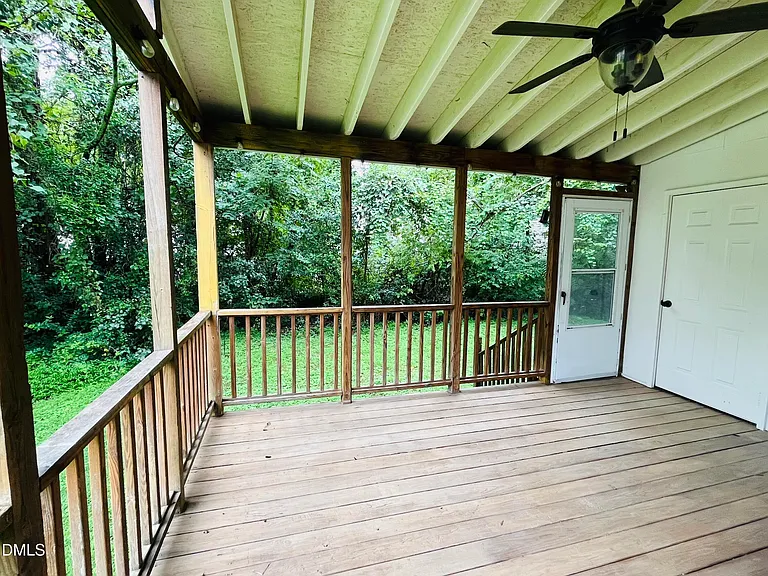 224 Waldo St — Photo 9