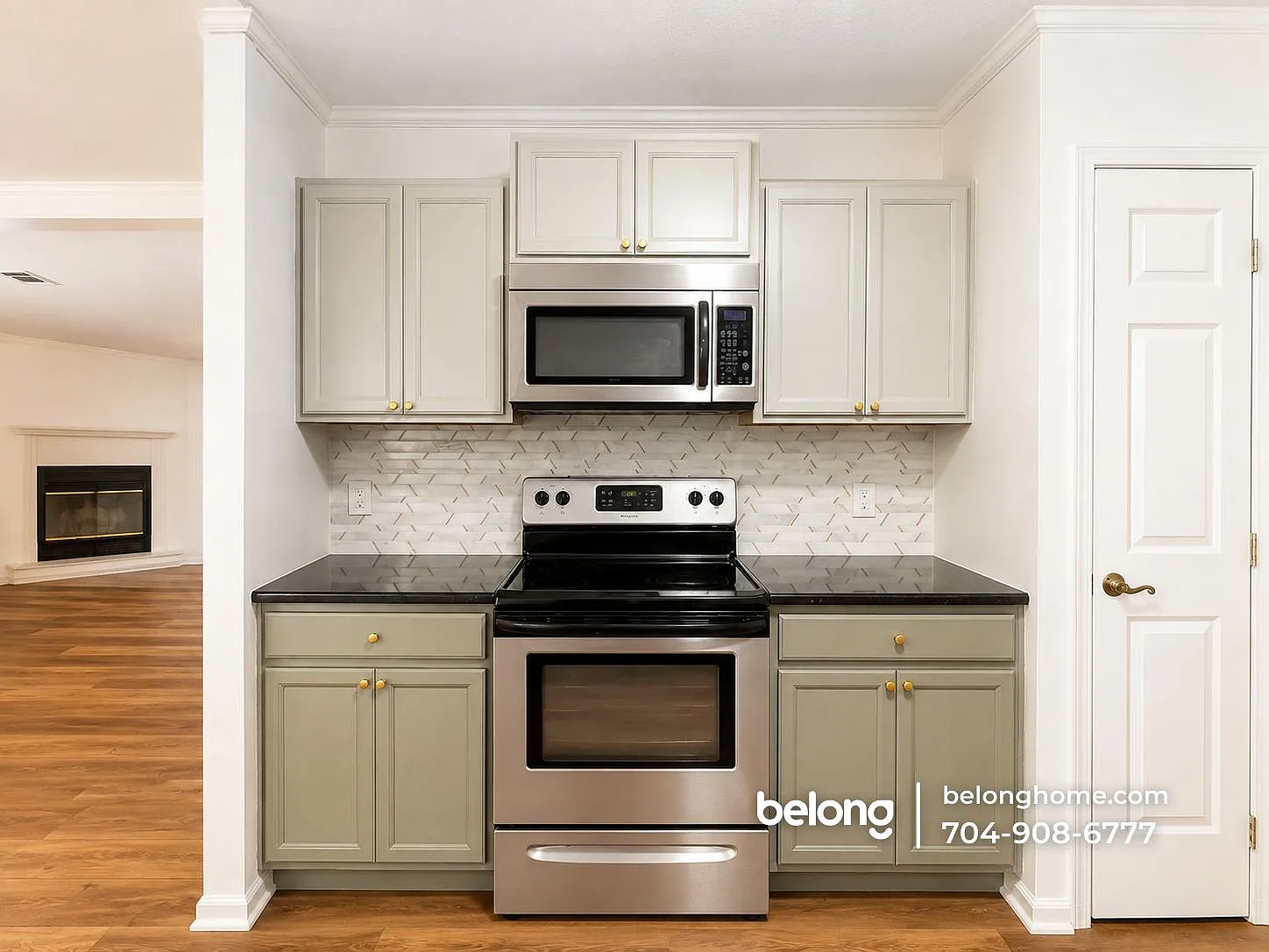 3 bed, 2.0 bath, 1364 sqft, $1,945 — Photo 2