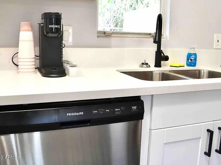 1808 E Yale St #3 — Photo 11