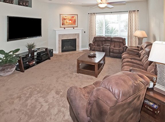 5th image of 2221 Cascadia Ct