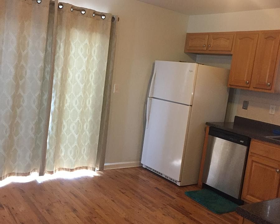 1st image of 23 Hardy St