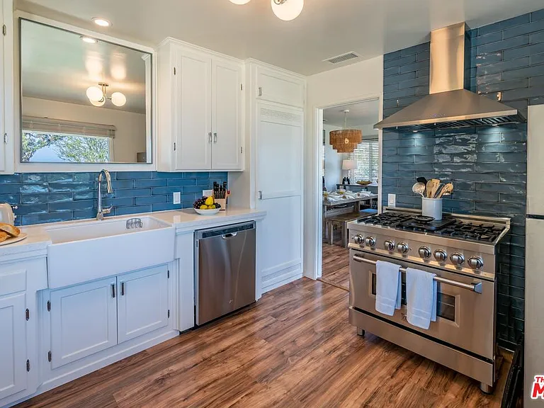 1214 Shoreline Dr — Photo 12