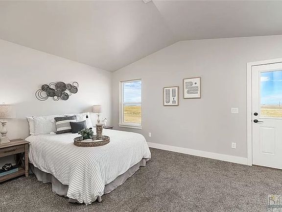 4th image of 949 Anacapa Ln