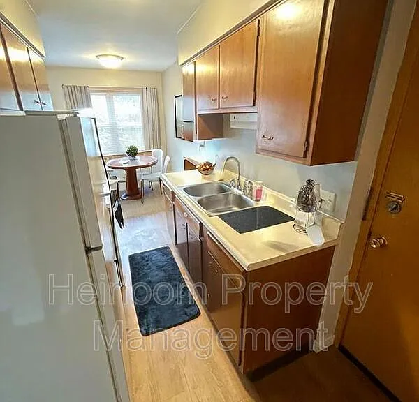 25 W Redwing St #18 — Photo 2