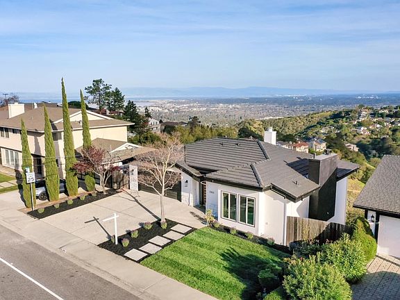 5th image of 3363 Melendy Dr
