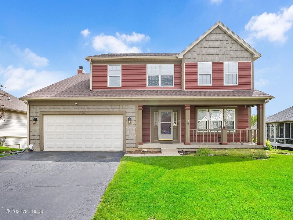 1st image of 829 Red Barn Ln