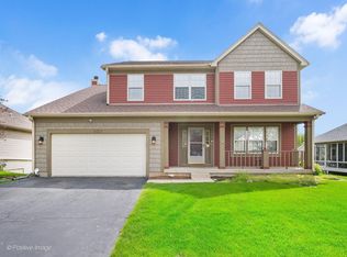 829 Red Barn Ln, Elgin, IL 60124