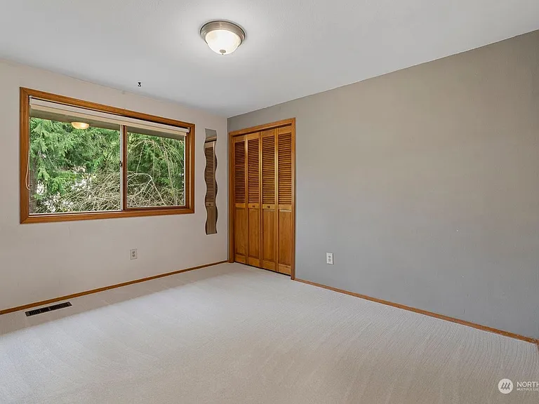 3721 204th Pl NE — Photo 23