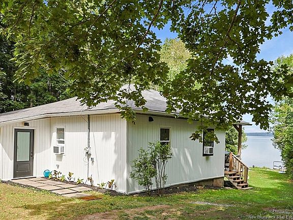 3rd image of 47 Birchmount Rd