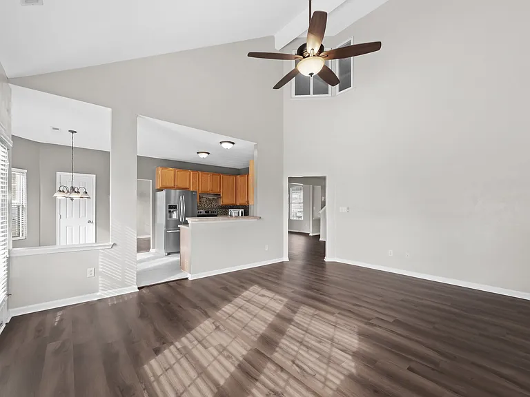 115 Jones St — Photo 7