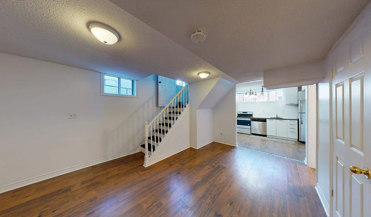2 bed, 1000 sqft, $1,795 — Photo 3