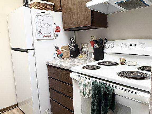 2nd image of 2500 Pheasant Ridge Trl #24