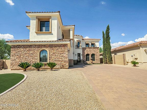 2nd image of 5016 E LUCIA Drive
