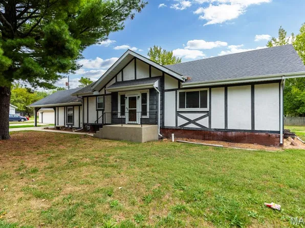 301 Park Ave, Gillespie, IL 62033